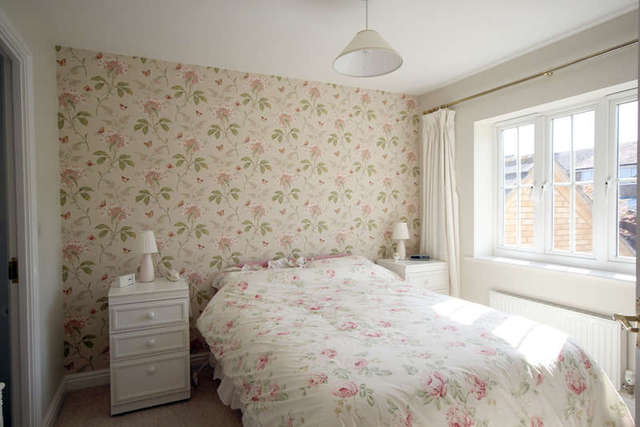  Image of 3 bedroom Semi-Detached house for sale in Siskin Close Royston SG8 at Royston Hertfordshire, SG8 7XX