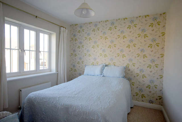  Image of 3 bedroom Semi-Detached house for sale in Siskin Close Royston SG8 at Royston Hertfordshire, SG8 7XX