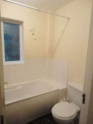  Image of 2 bedroom Semi-Detached house to rent in Skelcher Road Shirley Solihull B90 at Skelcher Road Shirley Solihull, B90 2EZ