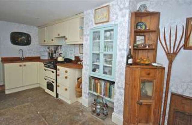  Image of 3 bedroom Terraced house for sale in South Street Castle Cary BA7 at South Street  Castle Cary, BA7 7ES