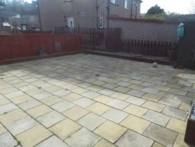  Image of 4 bedroom Property for sale in Southmere Grove Bradford BD7 at Bradford West Yorkshire Bradford, BD7 3NX