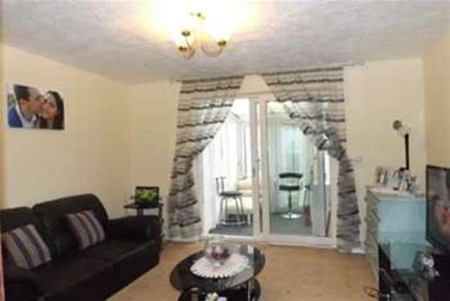  Image of 1 bedroom Flat to rent in Camelot Close Southwater Horsham RH13 at Horsham, RH13 9XP