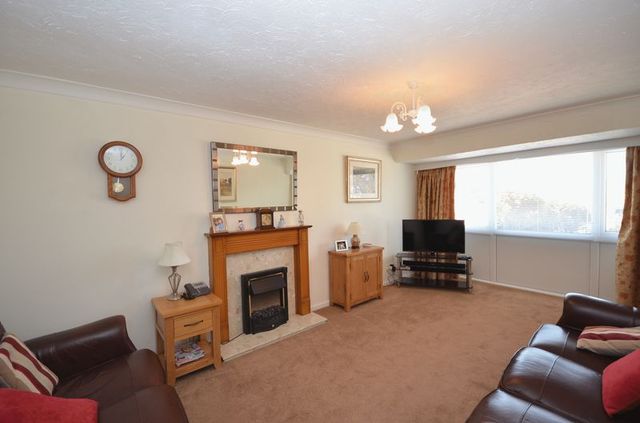  Image of 4 bedroom Detached house for sale in Springdale Close Brixham TQ5 at Springdale Close  Brixham, TQ5 9RL
