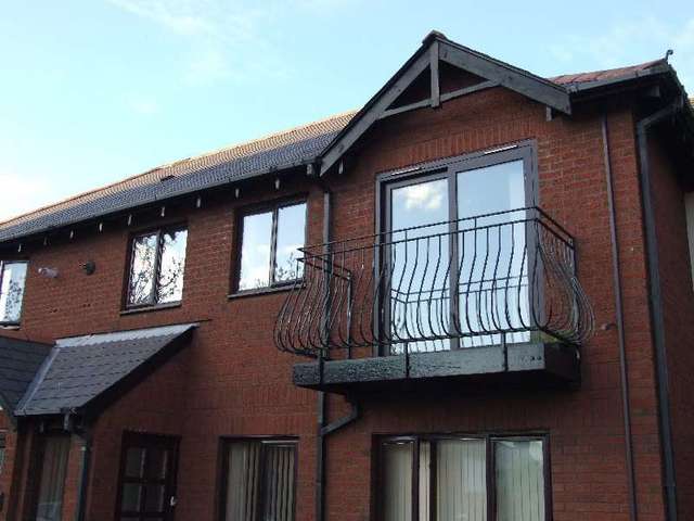  Image of 2 bedroom Maisonette to rent in St. Marys Road Whitchurch Cardiff CF14 at St Marys Court  Whitchurch, CF14 1AG