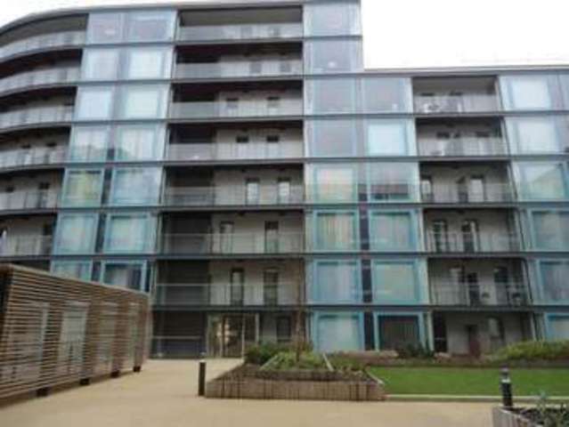  Image of 2 bedroom Flat to rent in Station Approach Hayes UB3 at Station Approach  Hayes, UB3 4FF