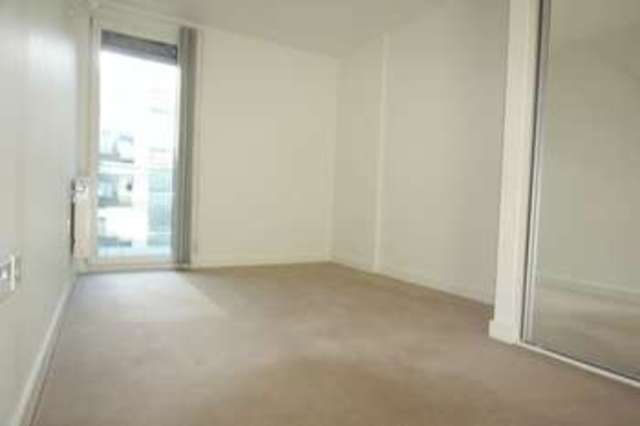  Image of 2 bedroom Flat to rent in Station Approach Hayes UB3 at Station Approach  Hayes, UB3 4FF