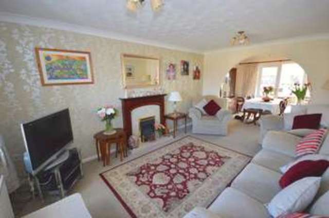  Image of 4 bedroom Detached house for sale in Walscombe Close Stoke-Sub-Hamdon TA14 at Walscombe Close  Stoke-Sub-Hamdon, TA14 6QJ