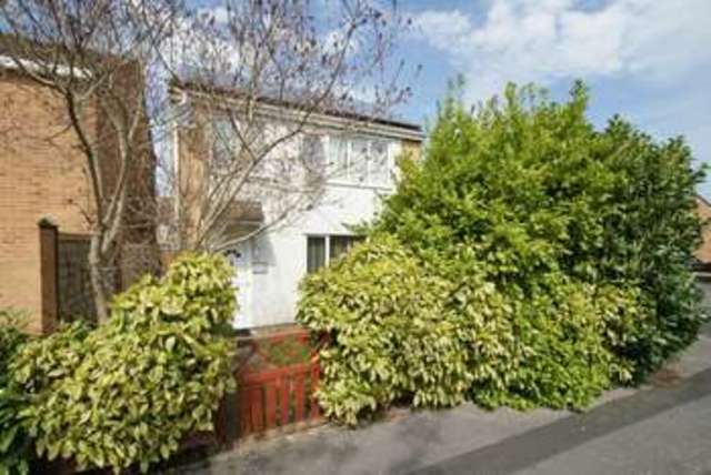  Image of 3 bedroom Detached house to rent in Strawberry Close Nailsea Bristol BS48 at Strawberry Close  Nailsea, BS48 4NX