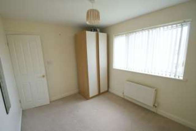  Image of 3 bedroom Detached house to rent in Strawberry Close Nailsea Bristol BS48 at Strawberry Close  Nailsea, BS48 4NX