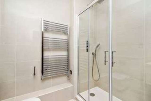  Image of 3 bedroom Flat to rent in Sutherland Avenue London W9 at Sutherland Avenue Maida Vale London, W9 2HQ