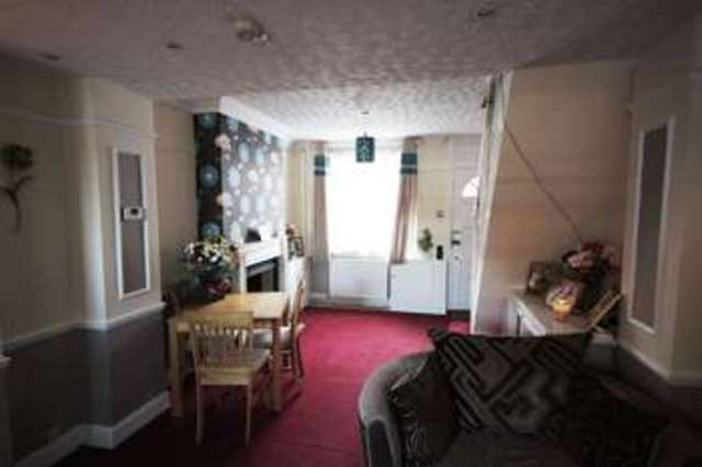  Image of 2 bedroom Terraced house for sale in Tavistock Street Luton LU1 at Tavistock Street  Luton, LU1 3UR