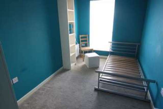  Image of 2 bedroom Flat to rent in Taywood Road Northolt UB5 at Taywood Road  Northolt, UB5 6WS