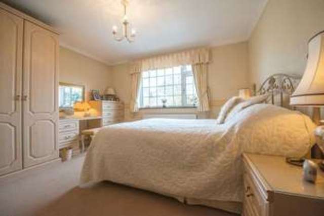  Image of 4 bedroom Detached house for sale in The Grazings Hemel Hempstead Industrial Estate Hemel Hempstead HP2 at The Grazings  Hemel Hempstead, HP2 5JN