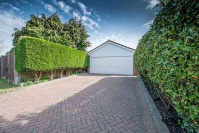  Image of 4 bedroom Detached house for sale in The Grazings Hemel Hempstead Industrial Estate Hemel Hempstead HP2 at The Grazings  Hemel Hempstead, HP2 5JN