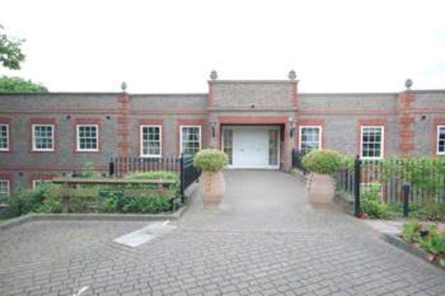  Image of 2 bedroom Property to rent in The Mount Caversham Reading RG4 at Treetops, The Mount Reading Reading, RG4 7RE