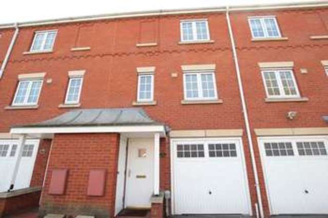  Image of 3 bedroom Property to rent in The Willows Hull HU7 at The Willows  Hull, HU7 4WH