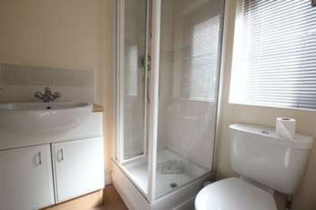  Image of 3 bedroom Property to rent in The Willows Hull HU7 at The Willows  Hull, HU7 4WH