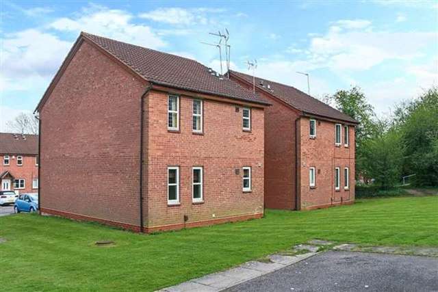  Image of Studio flat for sale in Tidbury Close Crabbs Cross Redditch B97 at Tidbury Close  Crabbs Cross, B97 5LN