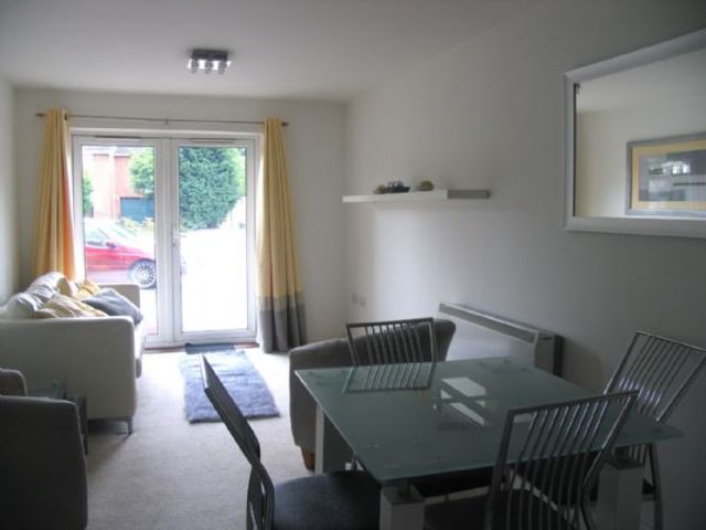  Image of 2 bedroom Flat to rent in Toad Lane Blackwater Camberley GU17 at Toad Lane Blackwater CAMBERLEY, GU17 9AG