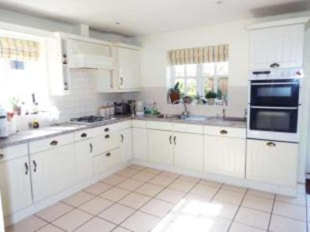  Image of 5 bedroom Detached house for sale in Church Street Tolleshunt D