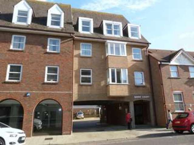  Image of 1 bedroom Retirement Property for sale in Town Lane Newport PO30 at Town Lane  Newport, PO30 1AR