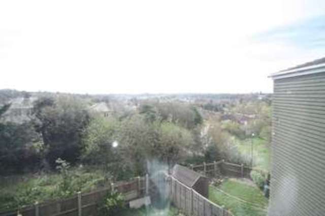  Image of 4 bedroom Terraced house to rent in Townsend Hemel Hempstead HP2 at Townsend  Hemel Hempstead, HP2 5SU