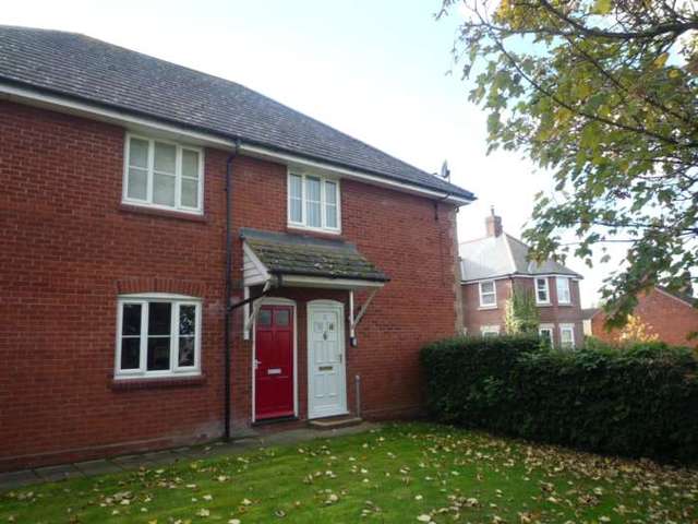  Image of 1 bedroom Apartment to rent in Trinity Road Mistley Manningtree CO11 at Trinity Farm Court Mistley Manningtree, CO11 2HL