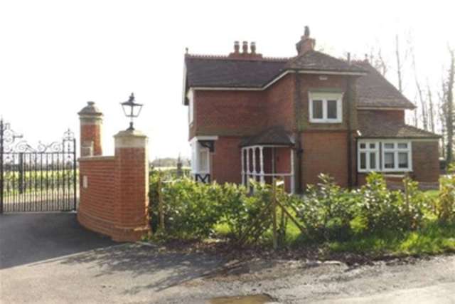  Image of 3 bedroom Detached house to rent in Bob Lane Twineham Haywards Heath RH17 at Haywards Heath, RH17 5NH