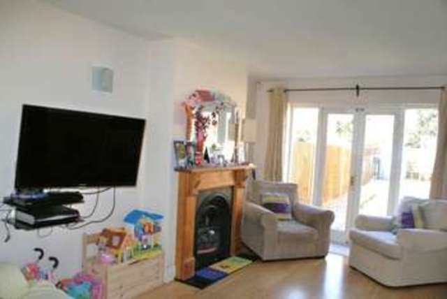  Image of 3 bedroom Terraced house for sale in High Street Twyford Reading RG10 at High Street Twyford Reading, RG10 9AF
