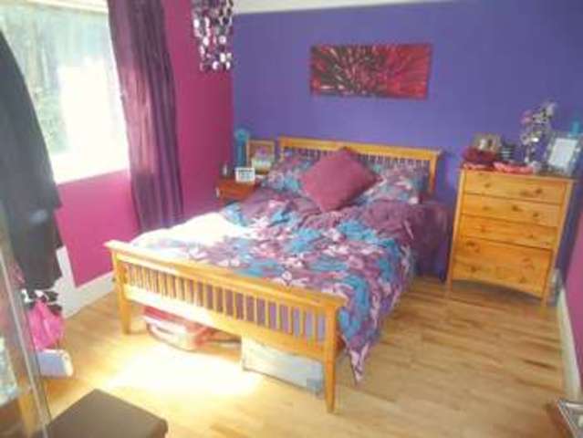  Image of 2 bedroom Flat for sale in Valley Green Hemel Hempstead HP2 at Valley Green  Hemel Hempstead, HP2 7RQ