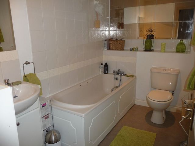  Image of 4 bedroom Terraced house for sale in Waggoner Close Swindon SN25 at Waggoner Close Abbey Meads Swindon, SN25 4WU
