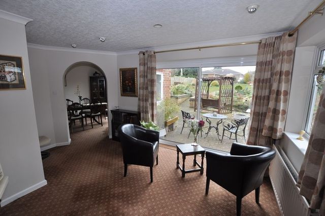  Image of 4 bedroom Detached house for sale in Walford Road Rolleston-on-Dove Burton-on-Trent DE13 at Walford Road Rolleston-On-Dove Burton-On-Trent, DE13 9AP