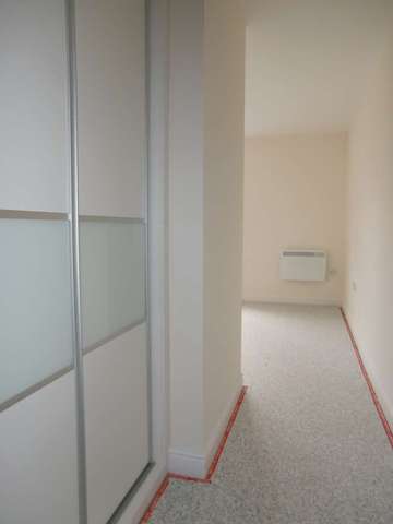  Image of 2 bedroom Apartment to rent in Wallis Square Farnborough GU14 at Wallis Square  Farnborough, GU14 7GT