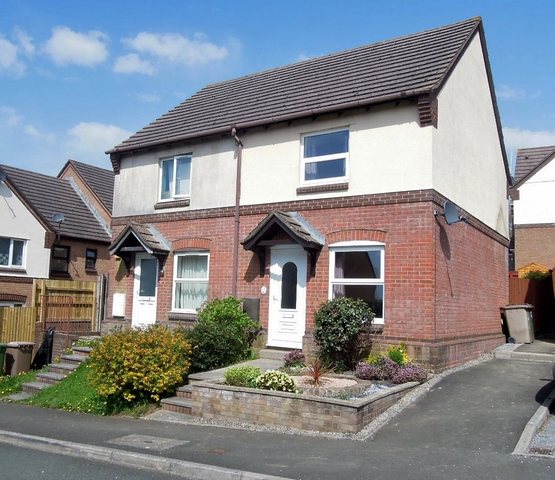  Image of 2 bedroom Detached house to rent in Walnut Drive Plympton Plymouth PL7 at Plympton Plymouth Sparkwell, PL7 2ZD