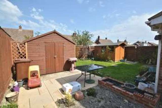  Image of 4 bedroom Detached house for sale in Warner Crescent Didcot OX11 at Warner Crescent  Didcot, OX11 8JY