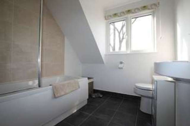  Image of 3 bedroom Property for sale in School Road West Wellow Romsey SO51 at School Road West Wellow Romsey, SO51 6AR