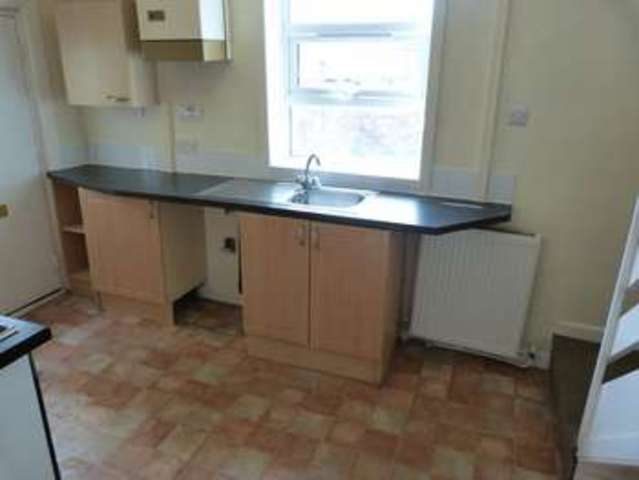  Image of 2 bedroom Terraced house to rent in Whetstone Hill Lane Oldham OL1 at Whetstone Hill Lane  Oldham, OL1 4HS