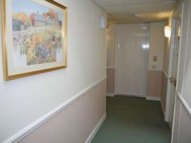  Image of 1 bedroom Retirement Property for sale in Willow Road Aylesbury HP19 at Willow Road  Aylesbury, HP19 9SZ