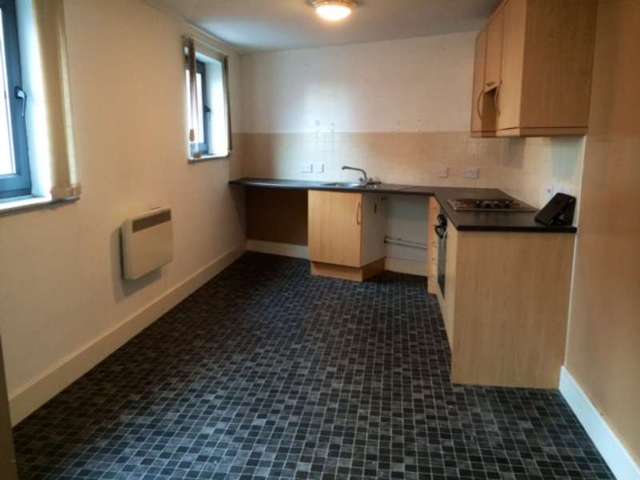  Image of 2 bedroom Flat to rent in Clive Street Bolton BL1 at Bolton, BL1 1AP
