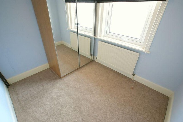  Image of 3 bedroom Detached house to rent in Stanton Road Bournemouth BH10 at Bournemouth, BH10 5DS
