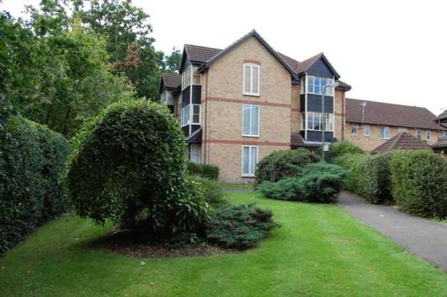  Image of Apartment to rent in Williams Close Addlestone KT15 at Williams Close  Addlestone, KT15 1UR