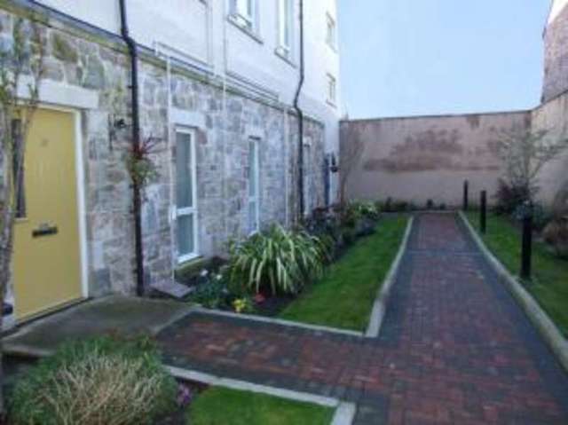  Image of 2 bedroom Flat for sale in Allen Court Kirkcaldy KY1 at Kirkcaldy Fife Thornton, KY1 1HD