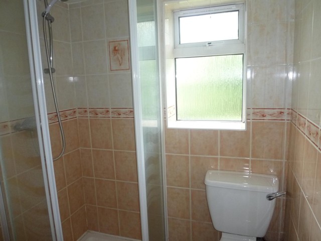  Image of 2 bedroom Flat to rent in Bedhampton Hill Havant PO9 at Havant, PO9 3JW