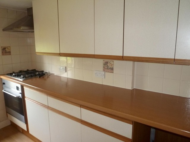  Image of 2 bedroom Flat to rent in Bedhampton Hill Havant PO9 at Havant, PO9 3JW
