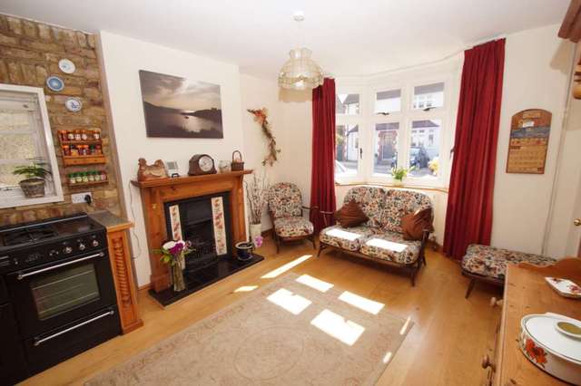  Image of 4 bedroom Detached house for sale in Belmont Road Hemel Hempstead HP3 at Belmont Road  Hemel Hempstead, HP3 9NY