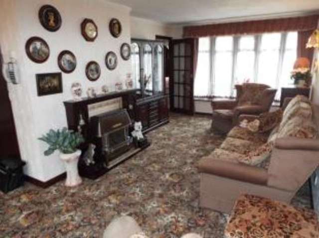  Image of 2 bedroom Bungalow for sale in Newlands Road Billericay CM12 at Billericay Essex Tye Common, CM12 0QG