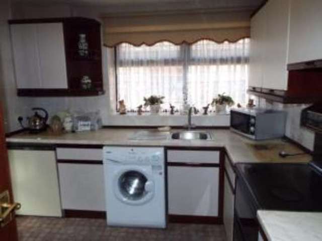  Image of 2 bedroom Bungalow for sale in Newlands Road Billericay CM12 at Billericay Essex Tye Common, CM12 0QG