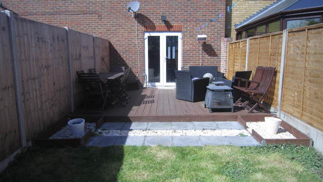  Image of 2 bedroom Terraced house for sale in Binstead Close Yeading Hayes UB4 at Middlesex  Hayes, UB4 9YE