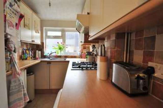  Image of 3 bedroom Semi-Detached house to rent in Bynon Avenue Bexleyheath DA7 at Bexleyheath Kent Bexleyheath, DA7 4DP