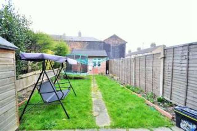  Image of 3 bedroom Semi-Detached house to rent in Bynon Avenue Bexleyheath DA7 at Bexleyheath Kent Bexleyheath, DA7 4DP